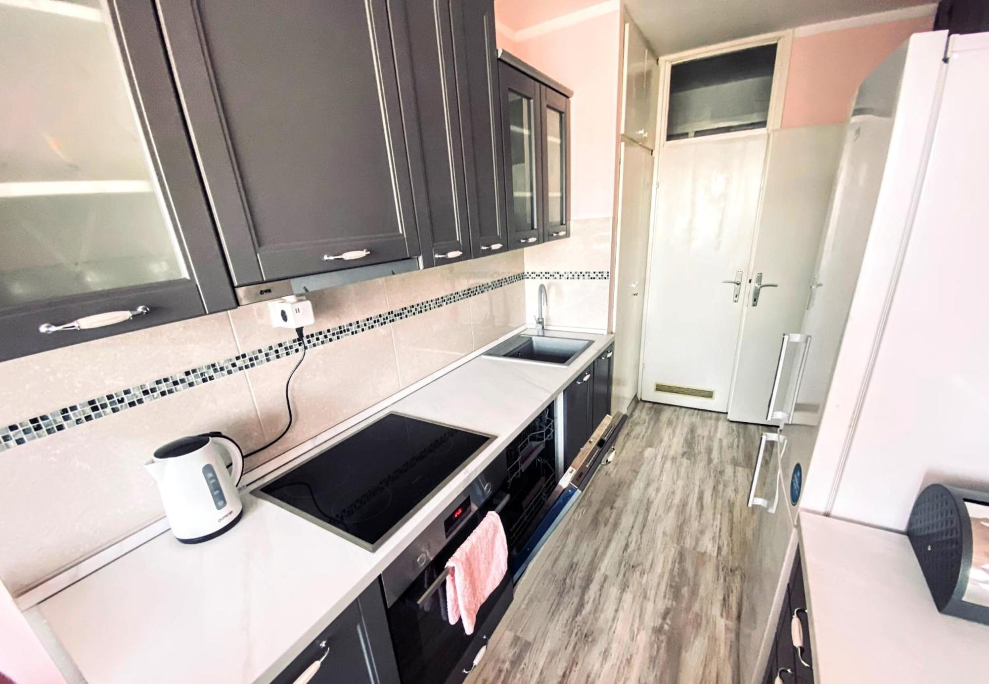 Peti Apartment Belgrade Exterior photo